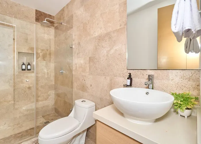 Coastal W Rooftop Pool, Gym Near Apartment *