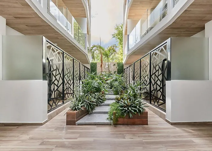 Coastal W Rooftop Pool, Gym Near Playa del Carmen