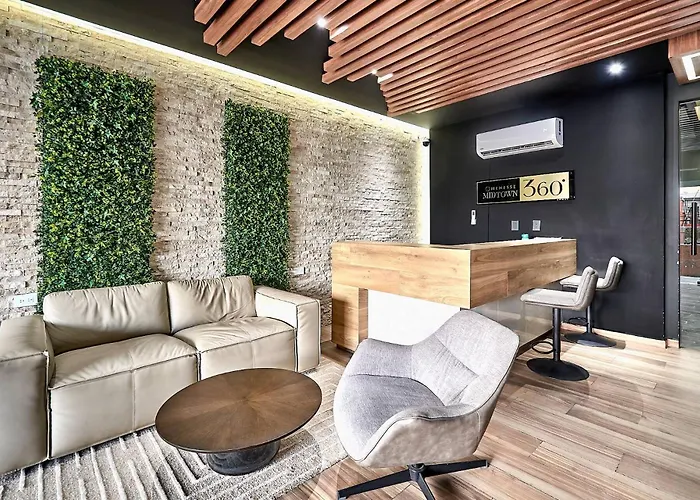 Coastal W Rooftop Pool, Gym Near Apartment *